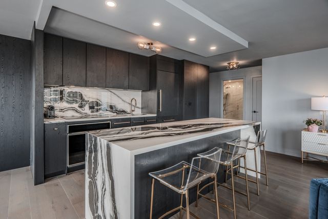 30 E Huron Street 5402, Chicago, IL 60611
