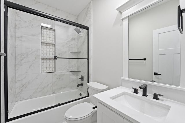 12706 10th Street, Grandview, MO 64030