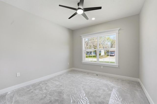 12706 10th Street, Grandview, MO 64030