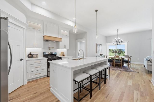 12706 10th Street, Grandview, MO 64030