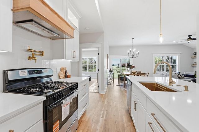 12706 10th Street, Grandview, MO 64030