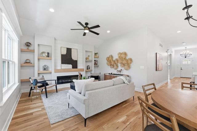 12706 10th Street, Grandview, MO 64030