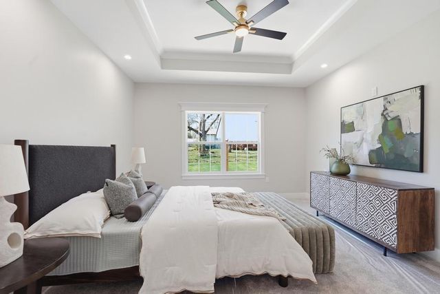 12706 10th Street, Grandview, MO 64030