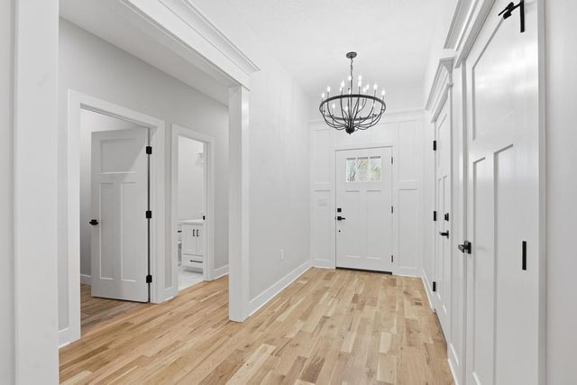 12706 10th Street, Grandview, MO 64030