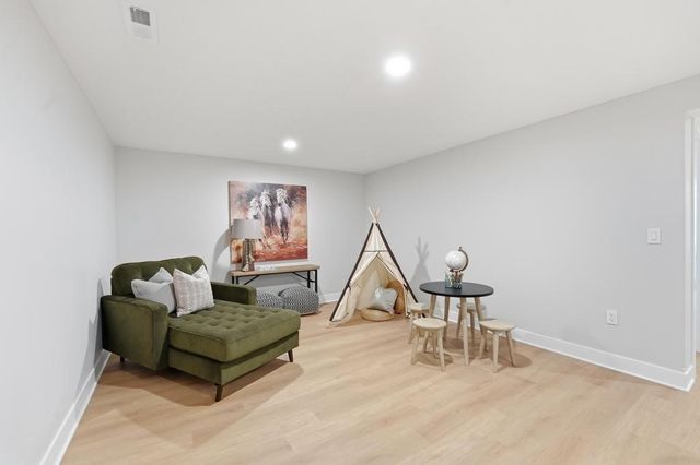 12706 10th Street, Grandview, MO 64030