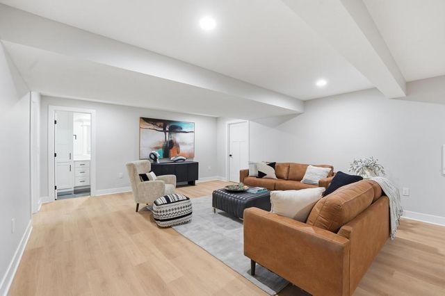 12706 10th Street, Grandview, MO 64030