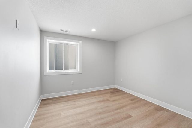 12706 10th Street, Grandview, MO 64030