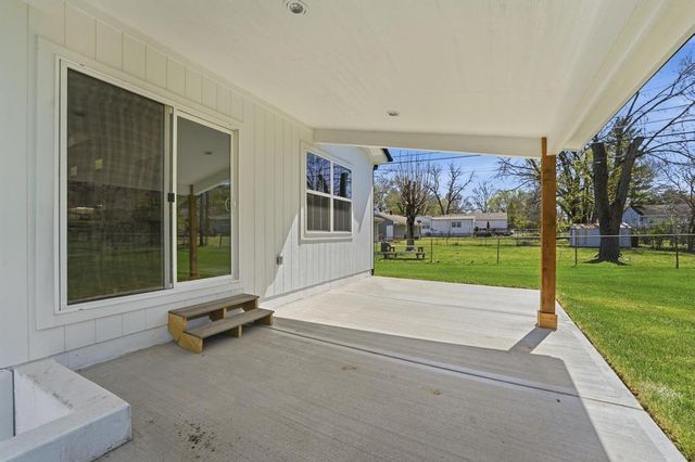 12706 10th Street, Grandview, MO 64030