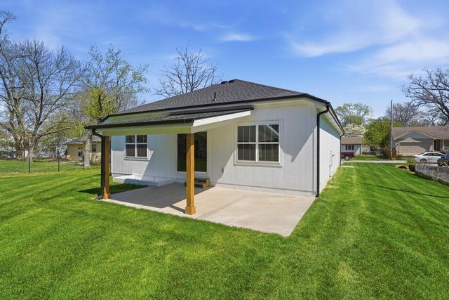 12706 10th Street, Grandview, MO 64030