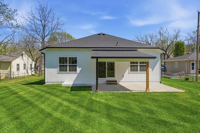 12706 10th Street, Grandview, MO 64030
