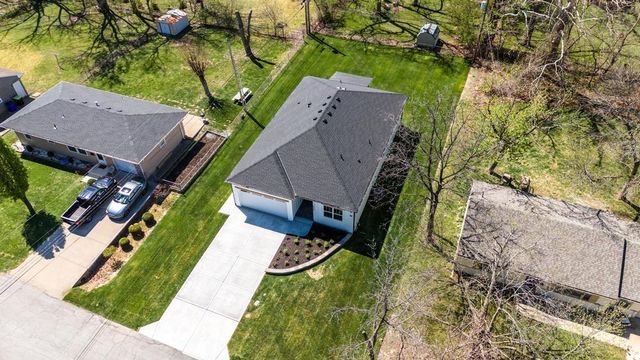 12706 10th Street, Grandview, MO 64030