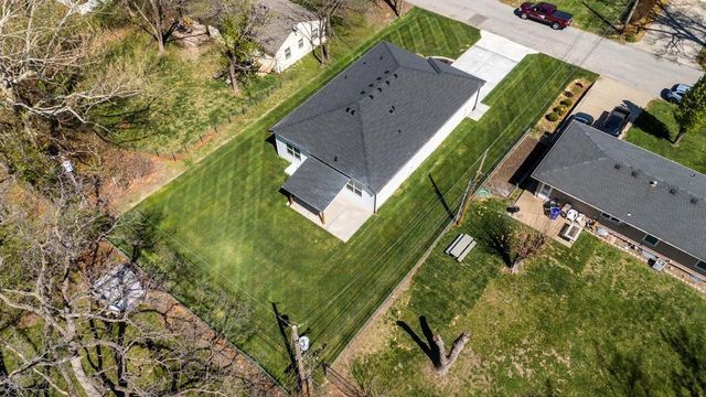 12706 10th Street, Grandview, MO 64030
