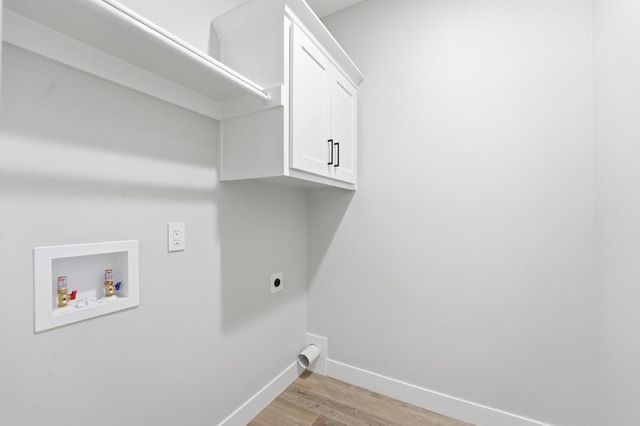 12706 10th Street, Grandview, MO 64030