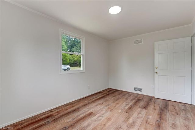 411 Overlook Street, Greensboro, NC 27403