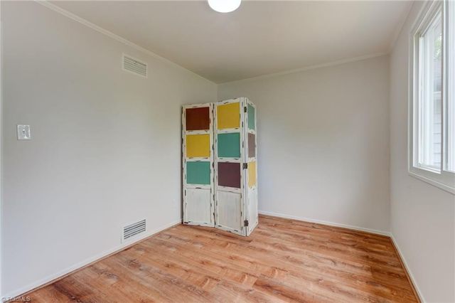 411 Overlook Street, Greensboro, NC 27403