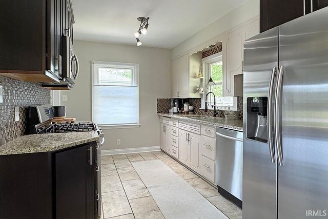 2522 Greenleaf Boulevard, Elkhart, IN 46514