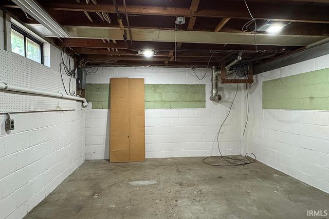2522 Greenleaf Boulevard, Elkhart, IN 46514