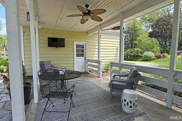 2522 Greenleaf Boulevard, Elkhart, IN 46514
