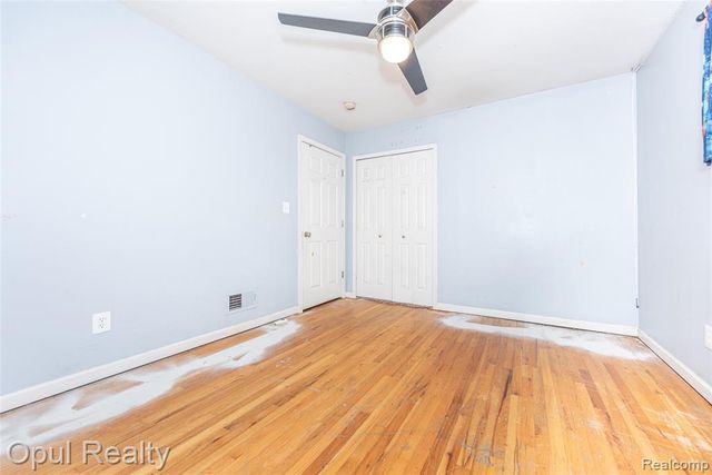 8234 Perrin Avenue, Westland, MI 48185