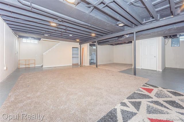 8234 Perrin Avenue, Westland, MI 48185