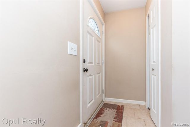 8234 Perrin Avenue, Westland, MI 48185