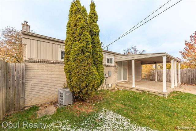 8234 Perrin Avenue, Westland, MI 48185