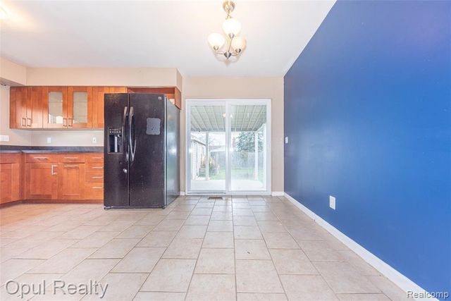 8234 Perrin Avenue, Westland, MI 48185