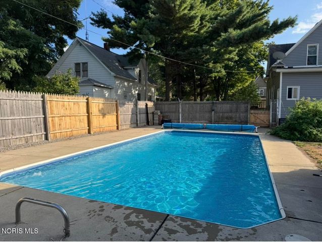 208 Cass Street, Swanton, OH 43558