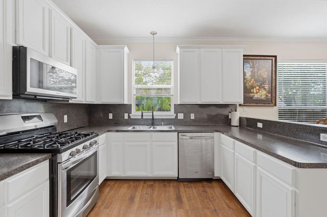 236 Doncaster Street, Conroe, TX 77303