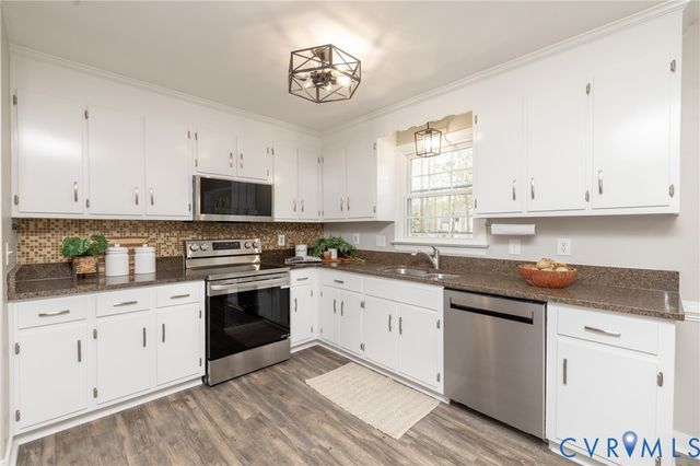 13909 Highpaige Way, Chester, VA 23831