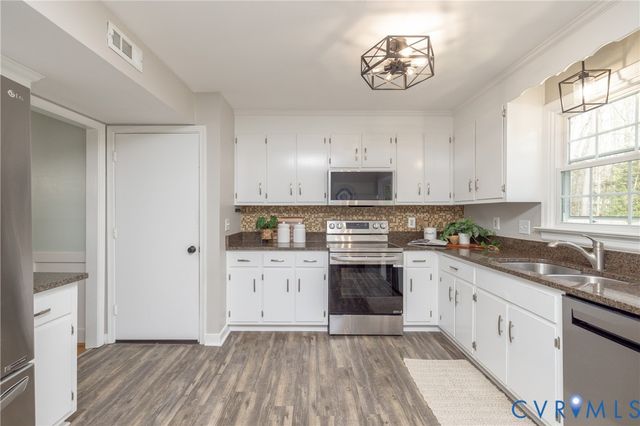 13909 Highpaige Way, Chester, VA 23831