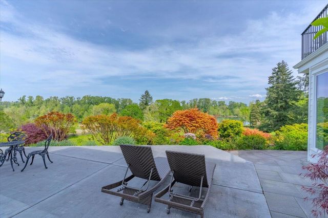 4698 Wallace Road NW, Salem, OR 97304