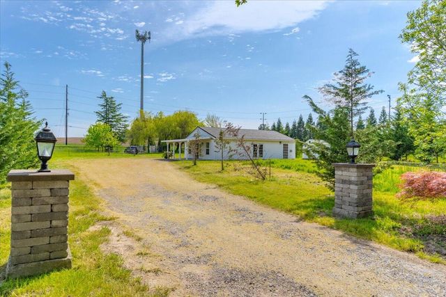 4698 Wallace Road NW, Salem, OR 97304