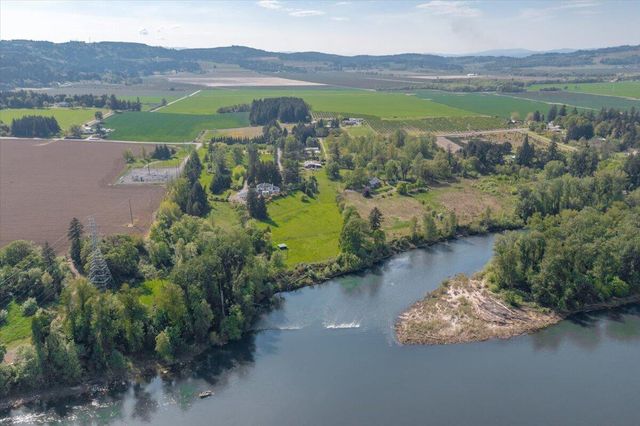 4698 Wallace Road NW, Salem, OR 97304