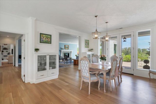 4698 Wallace Road NW, Salem, OR 97304