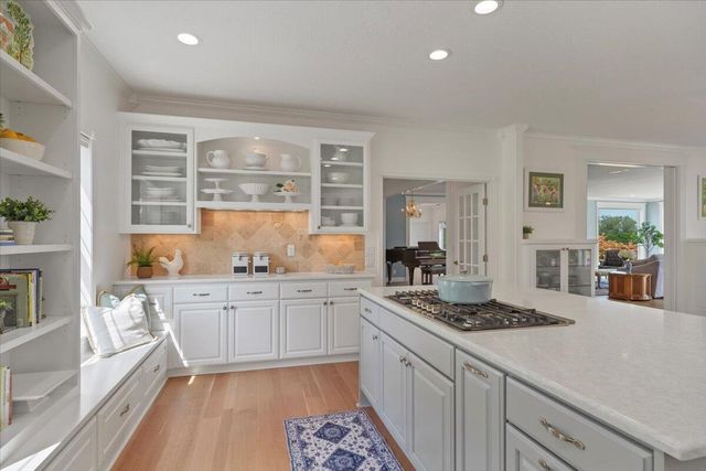 4698 Wallace Road NW, Salem, OR 97304