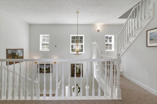 4698 Wallace Road NW, Salem, OR 97304