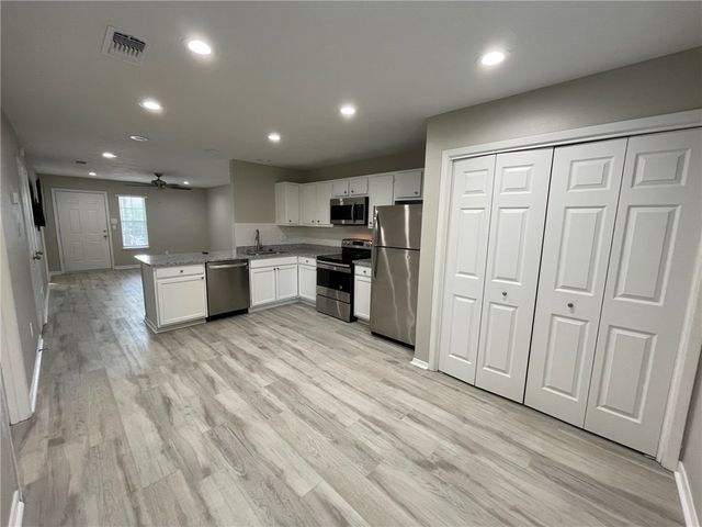 310 Manuel Drive A-D, College Station, TX 77840