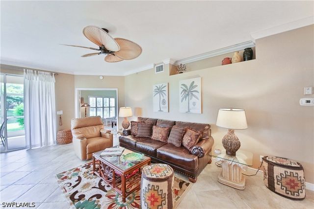 5105 Cedar Springs DR 101, Naples, FL 34110