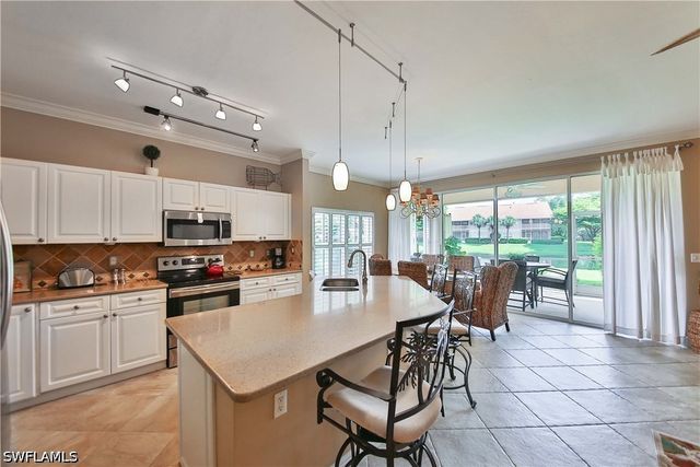5105 Cedar Springs DR 101, Naples, FL 34110