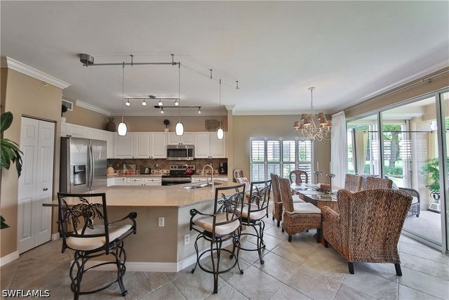 5105 Cedar Springs DR 101, Naples, FL 34110