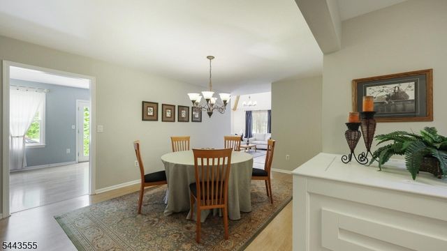 102 Mitchell Close, Hillsborough Twp., NJ 08844