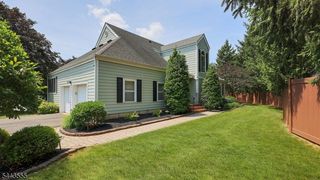 102 Mitchell Close, Hillsborough Twp., NJ 08844