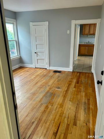 38 Otis Street 1FL, Hartford, CT 06114
