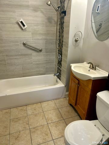 38 Otis Street 1FL, Hartford, CT 06114