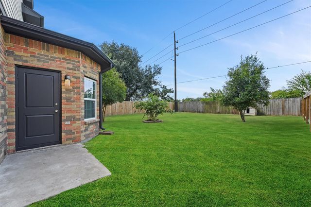 8506 Grand Knolls Drive, Houston, TX 77083