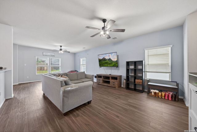 5910 FRISBEE PATH, Converse, TX 78109