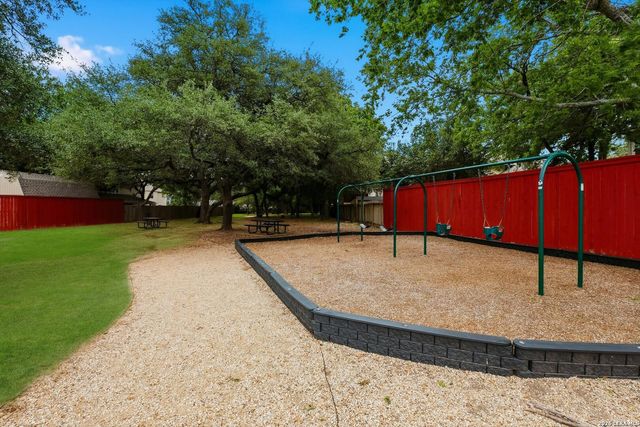 4509 RIDGE PEAK DR, Schertz, TX 78154