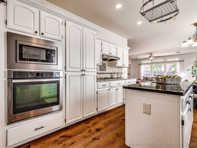 8535 E 82nd Street, Tulsa, OK 74133