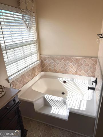 609 Jeans Circle, Stockbridge, GA 30281